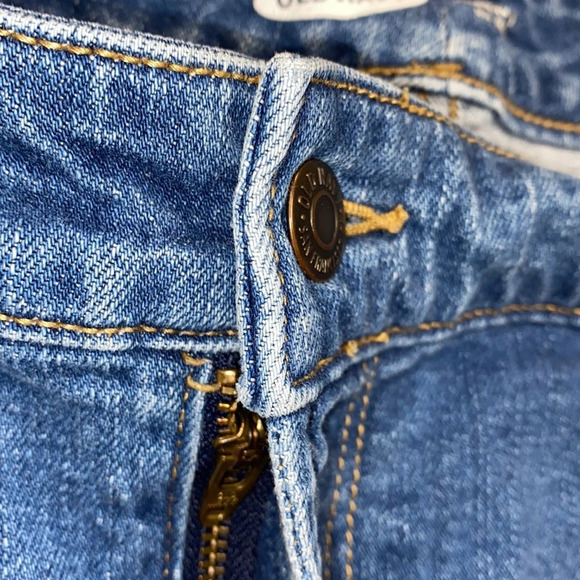 Old Navy mid rise boyfriend shorts size 26 plus - Picture 3 of 5